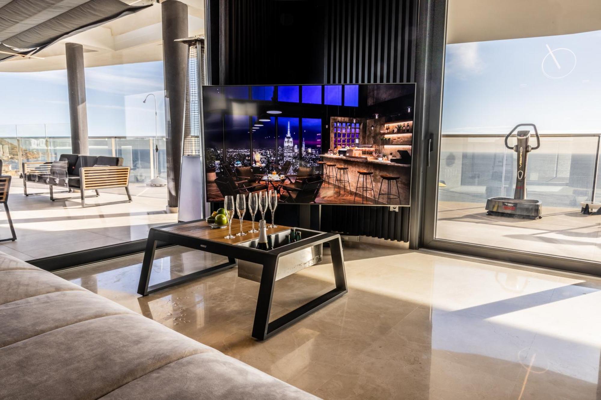 Sunset Cliffs Vip Apartament *